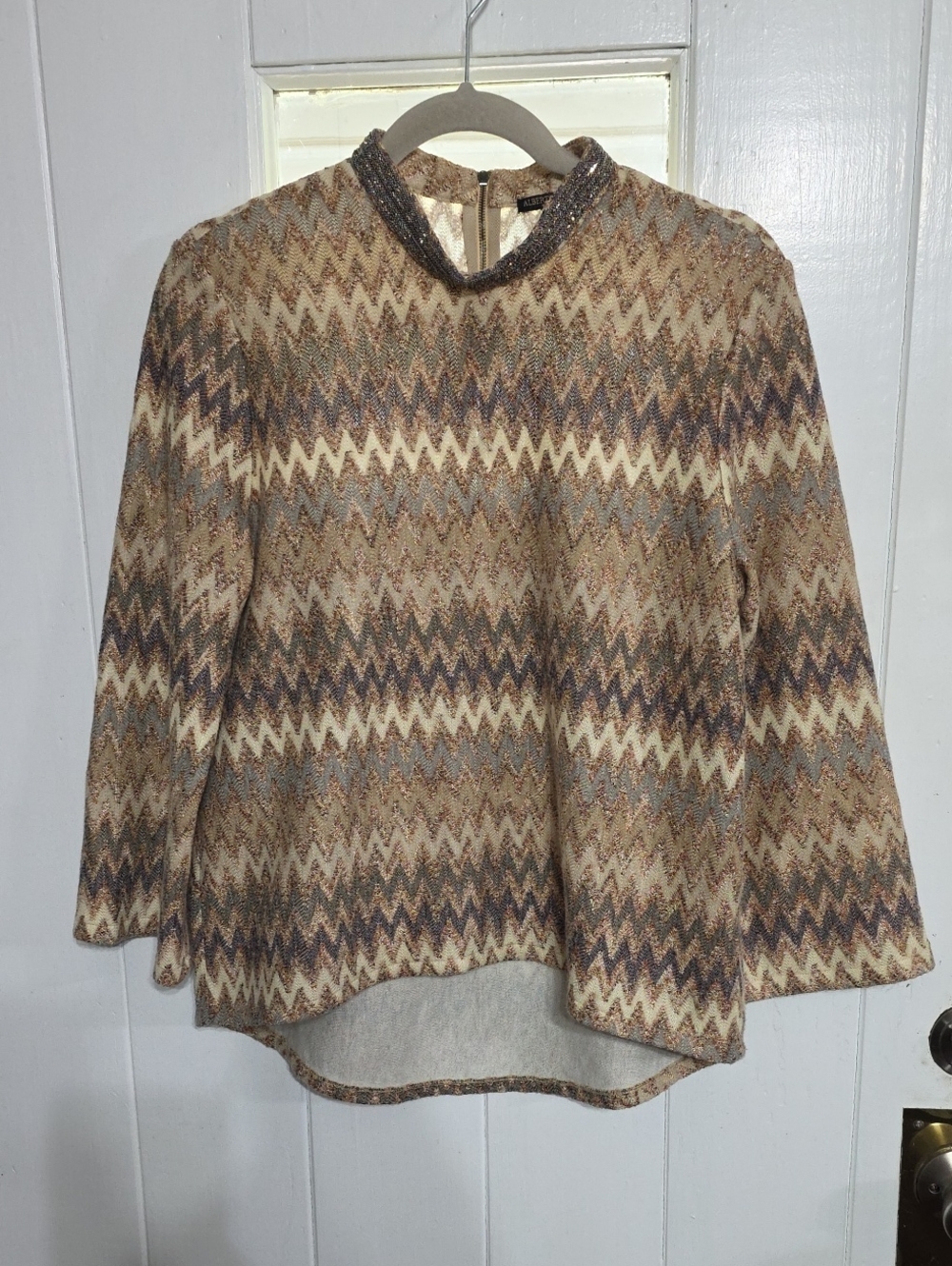 Alberto Makali NY Womens Sweater Tan/Gray Gold Metallic Threads Blingy Zips Sz L